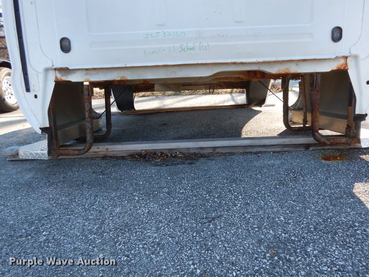 image for item HP9072 2007 Ford F350 pickup truck bed