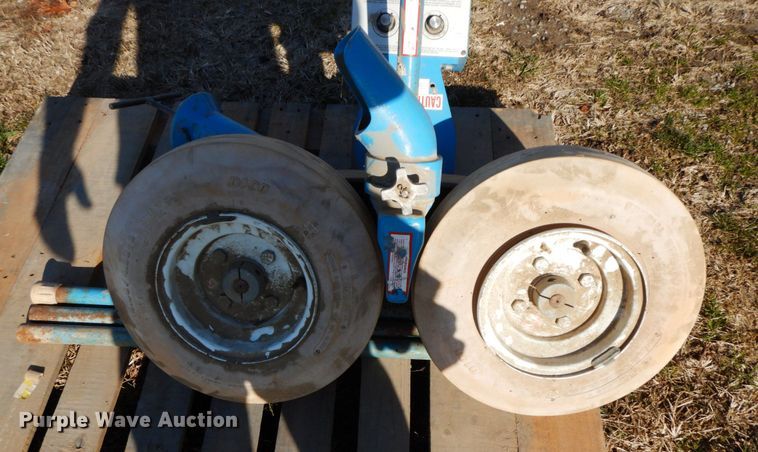 image for item HP9074 (3) Jugs pitching machines