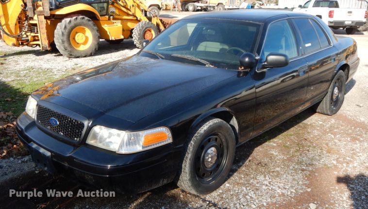 image for item HP9076 2011 Ford Crown Victoria Police Interceptor