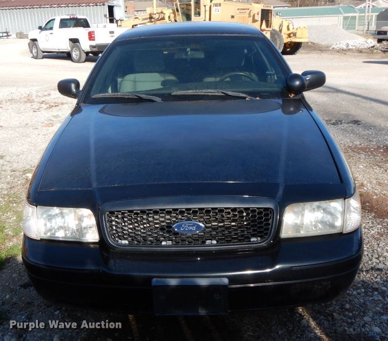 image for item HP9076 2011 Ford Crown Victoria Police Interceptor
