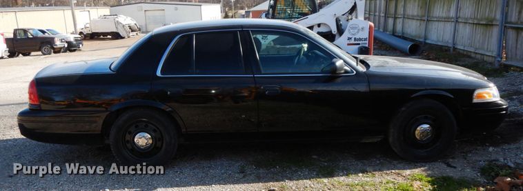 image for item HP9076 2011 Ford Crown Victoria Police Interceptor