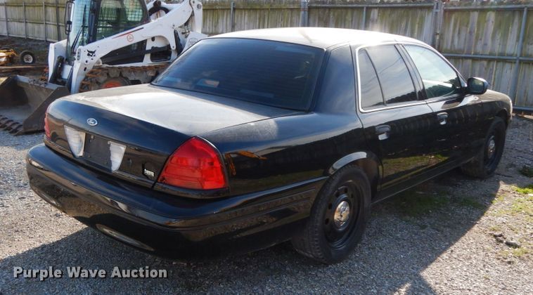 image for item HP9076 2011 Ford Crown Victoria Police Interceptor