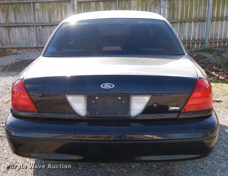 image for item HP9076 2011 Ford Crown Victoria Police Interceptor