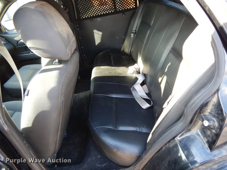 image for item HP9076 2011 Ford Crown Victoria Police Interceptor