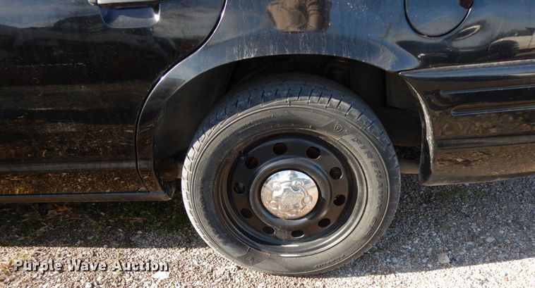 image for item HP9076 2011 Ford Crown Victoria Police Interceptor