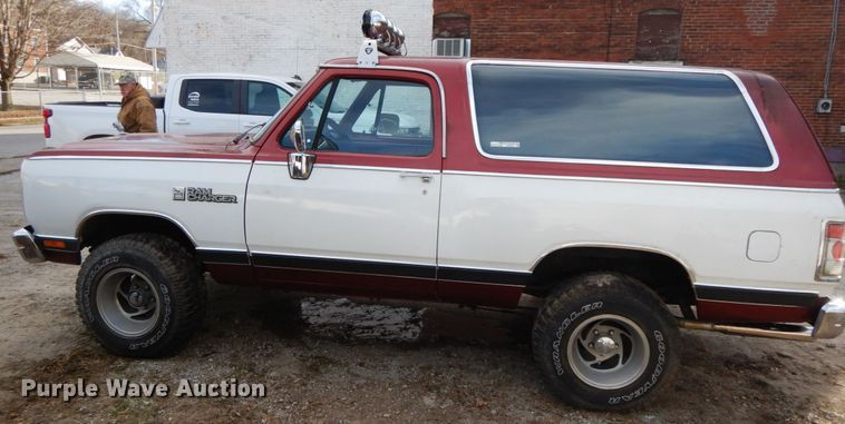 image for item HP9078 1989 Dodge Ram Charger 150 LE  SUV