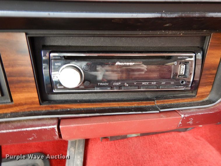 image for item HP9078 1989 Dodge Ram Charger 150 LE  SUV