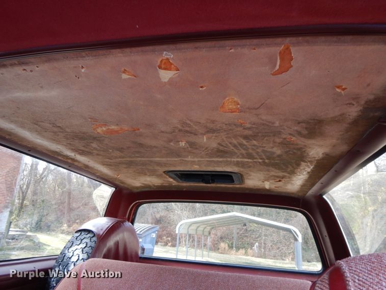 image for item HP9078 1989 Dodge Ram Charger 150 LE  SUV