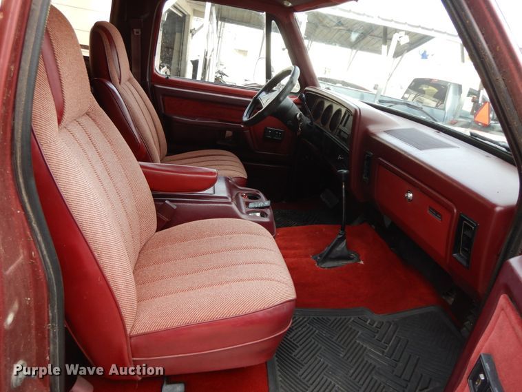 image for item HP9078 1989 Dodge Ram Charger 150 LE  SUV