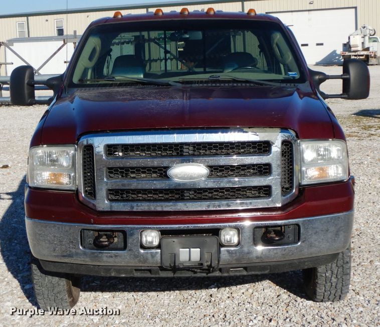 image for item HP9086 2006 Ford F350 Super Duty Lariat  Crew Cab pickup truck