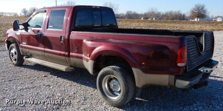 image for item HP9086 2006 Ford F350 Super Duty Lariat  Crew Cab pickup truck