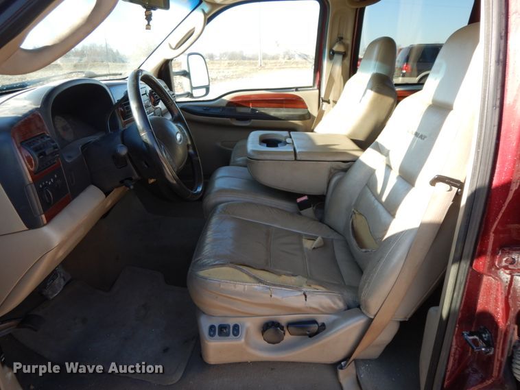 image for item HP9086 2006 Ford F350 Super Duty Lariat  Crew Cab pickup truck