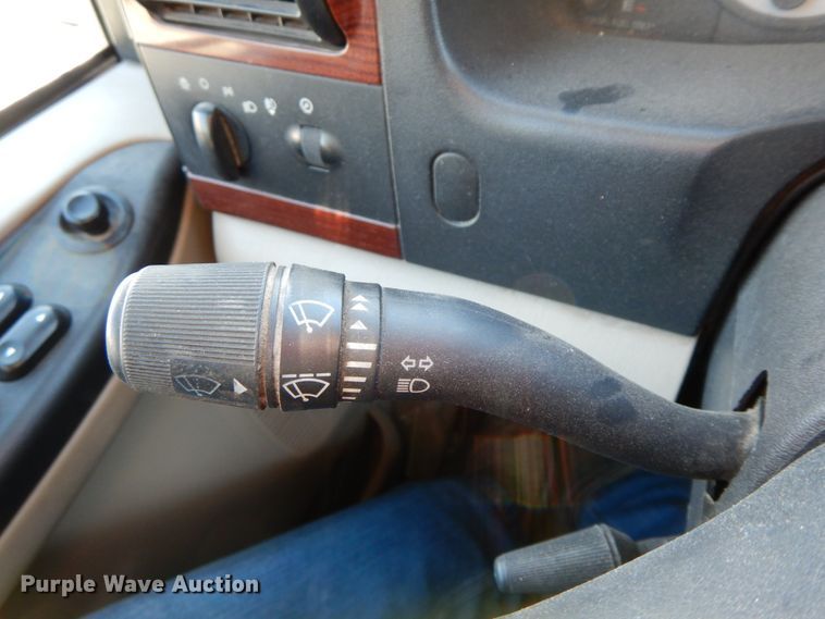 image for item HP9086 2006 Ford F350 Super Duty Lariat  Crew Cab pickup truck