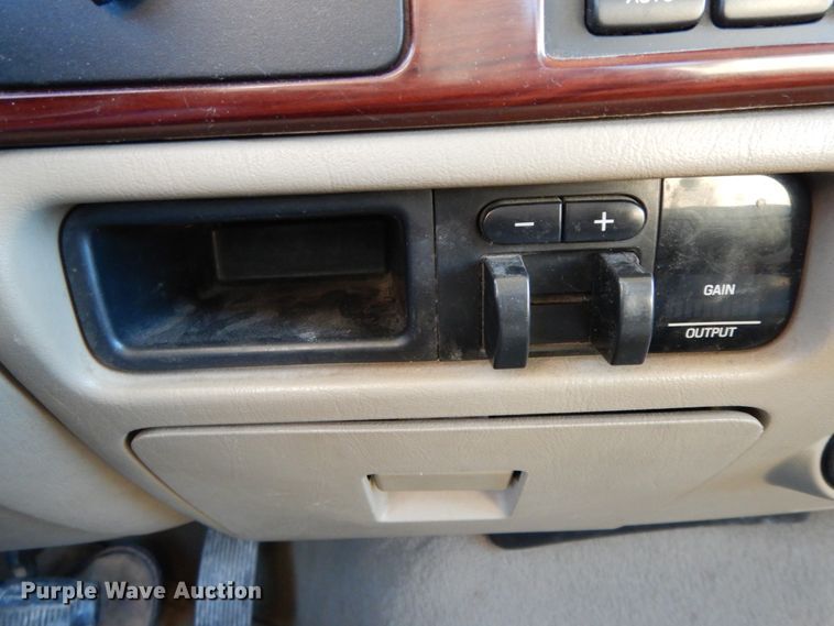 image for item HP9086 2006 Ford F350 Super Duty Lariat  Crew Cab pickup truck