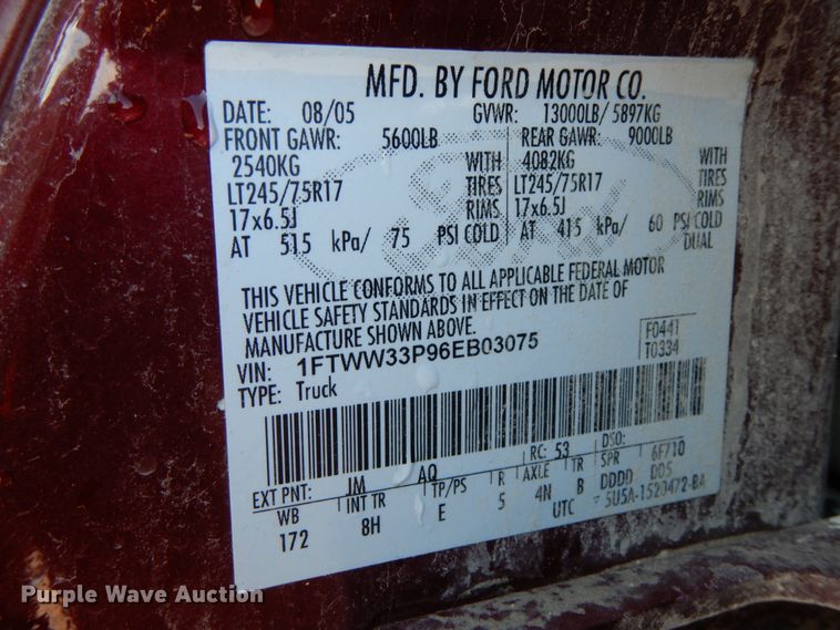 image for item HP9086 2006 Ford F350 Super Duty Lariat  Crew Cab pickup truck