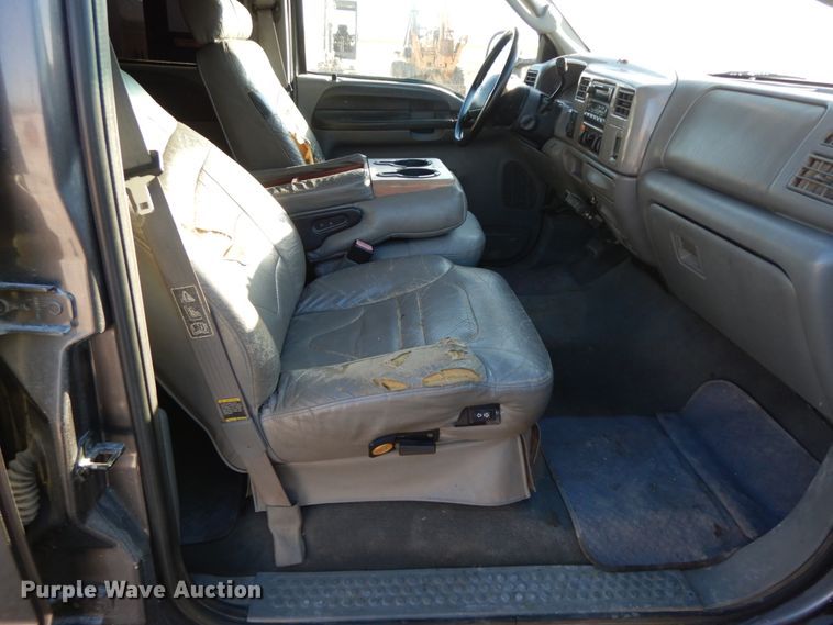 image for item HP9087 2003 Ford F350 Super Duty XLT  Crew Cab pickup truck