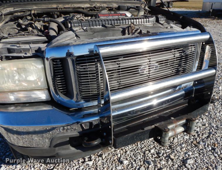 image for item HP9087 2003 Ford F350 Super Duty XLT  Crew Cab pickup truck