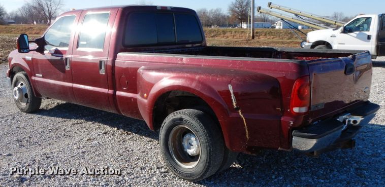 image for item HP9088 2005 Ford F350 Super Duty XLT  Crew Cab pickup truck