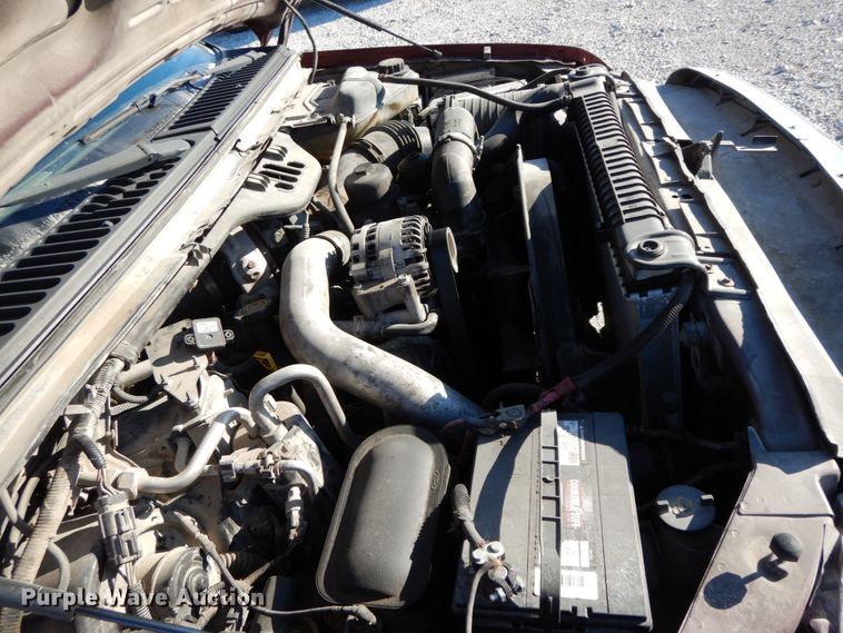 image for item HP9088 2005 Ford F350 Super Duty XLT  Crew Cab pickup truck