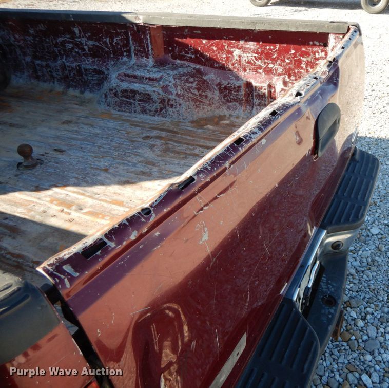 image for item HP9088 2005 Ford F350 Super Duty XLT  Crew Cab pickup truck