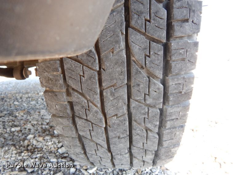 image for item HP9088 2005 Ford F350 Super Duty XLT  Crew Cab pickup truck