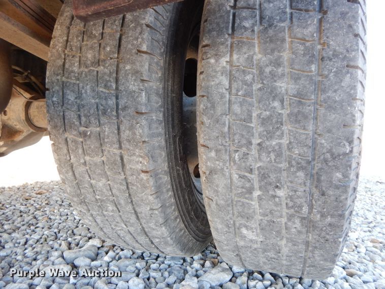 image for item HP9088 2005 Ford F350 Super Duty XLT  Crew Cab pickup truck