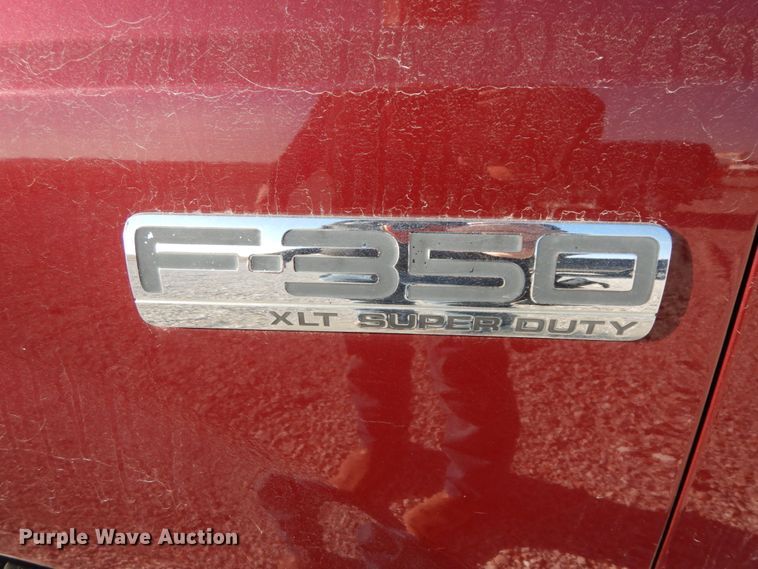 image for item HP9088 2005 Ford F350 Super Duty XLT  Crew Cab pickup truck