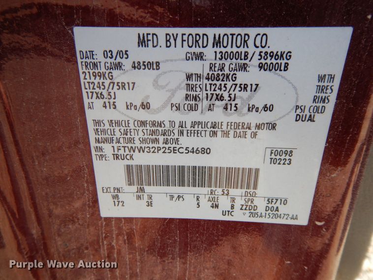 image for item HP9088 2005 Ford F350 Super Duty XLT  Crew Cab pickup truck