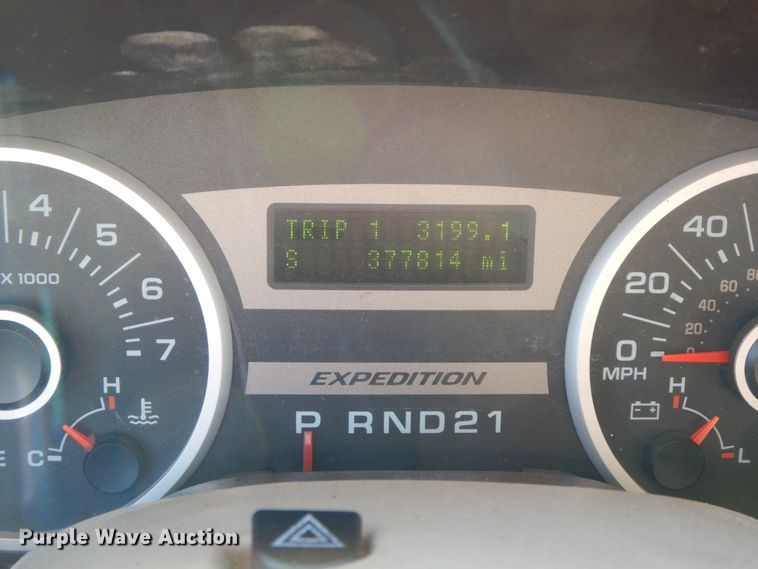 image for item HP9090 2005 Ford Expedition Eddie Bauer  SUV