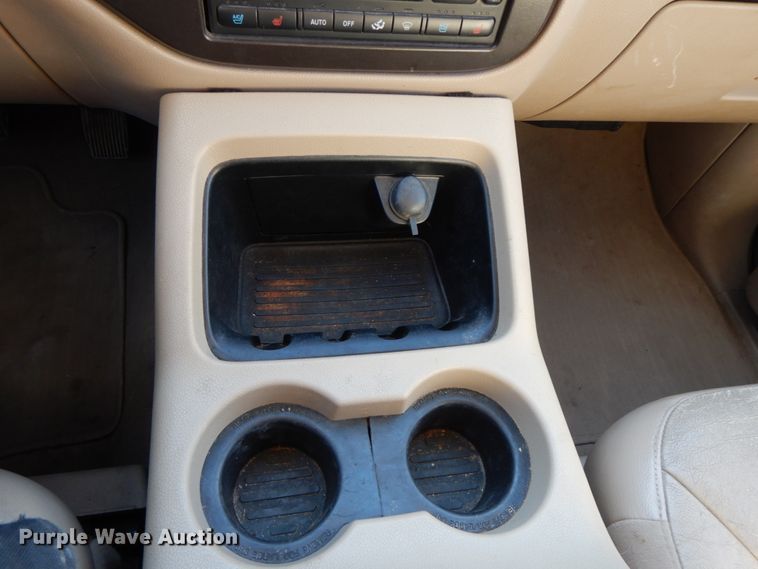 image for item HP9090 2005 Ford Expedition Eddie Bauer  SUV