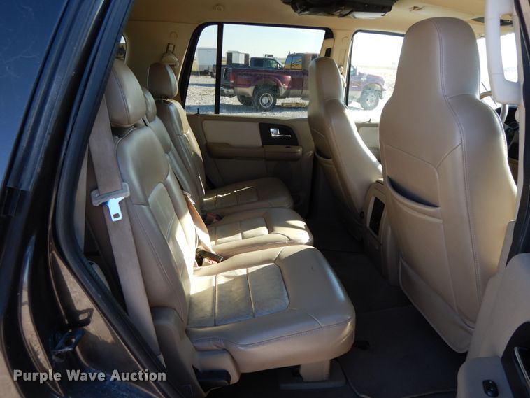 image for item HP9090 2005 Ford Expedition Eddie Bauer  SUV