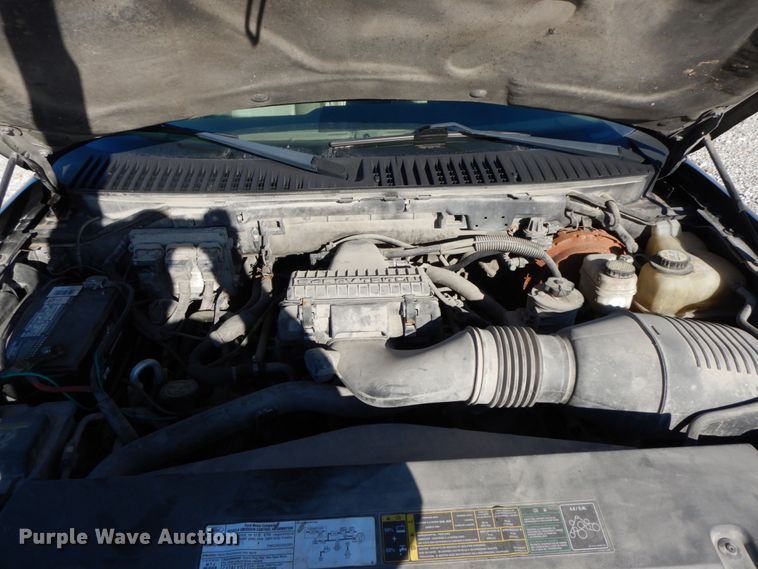 image for item HP9090 2005 Ford Expedition Eddie Bauer  SUV