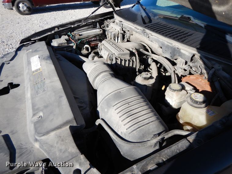 image for item HP9090 2005 Ford Expedition Eddie Bauer  SUV