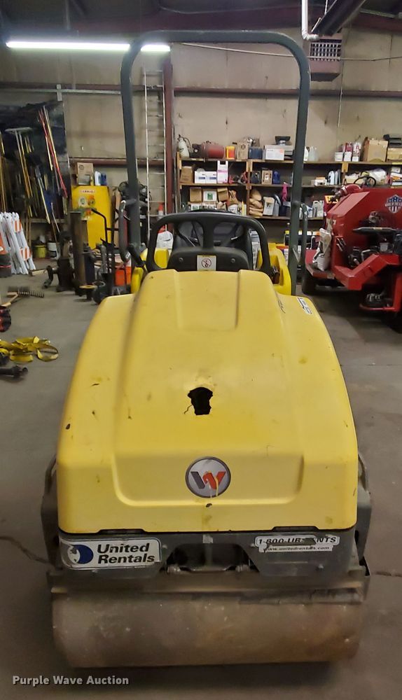image for item HS9202 Wacker Neuson RD12A  vibratory double drum roller