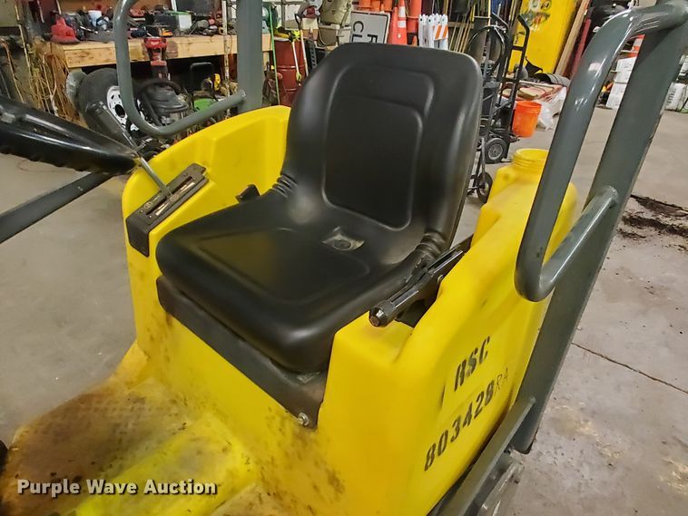 image for item HS9202 Wacker Neuson RD12A  vibratory double drum roller