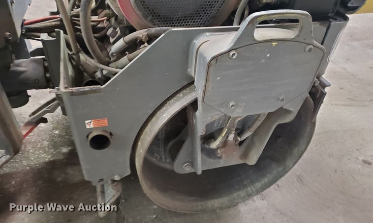 image for item HS9202 Wacker Neuson RD12A  vibratory double drum roller