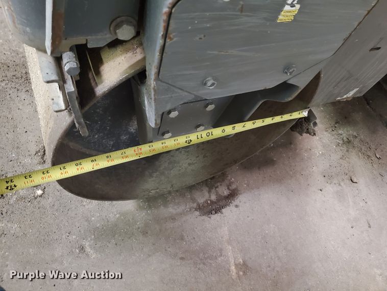 image for item HS9202 Wacker Neuson RD12A  vibratory double drum roller