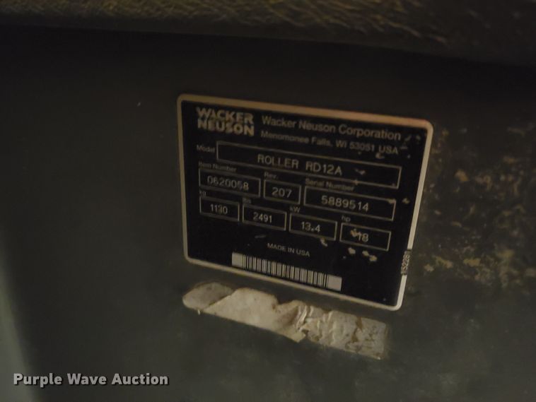 image for item HS9202 Wacker Neuson RD12A  vibratory double drum roller