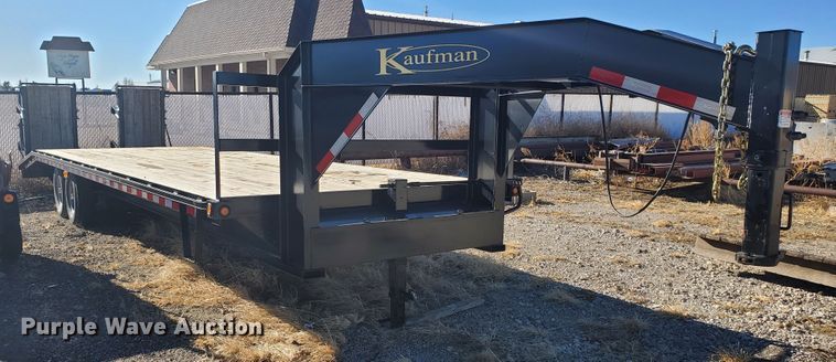 image for item HS9204 2018 Kaufman equipment trailer
