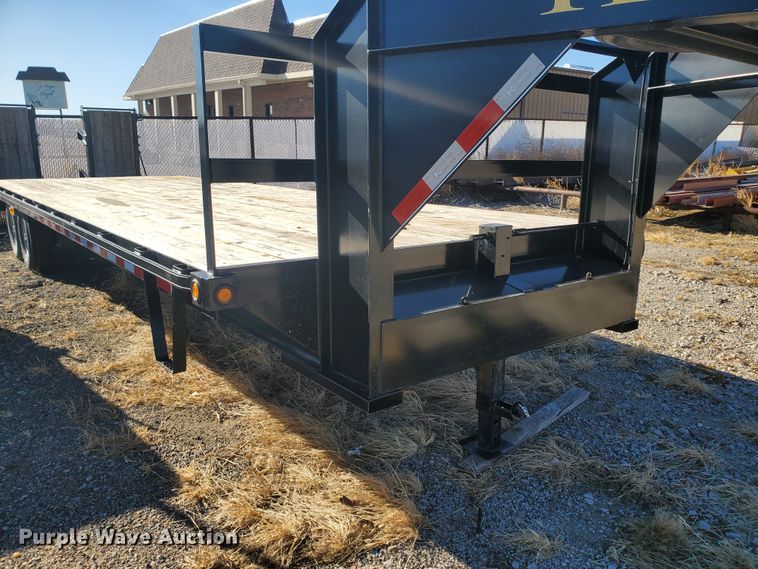 image for item HS9204 2018 Kaufman equipment trailer