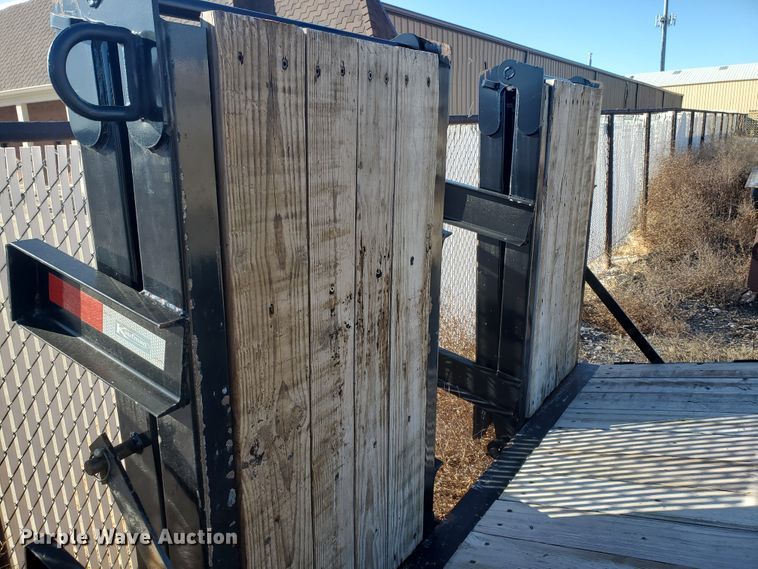 image for item HS9204 2018 Kaufman equipment trailer