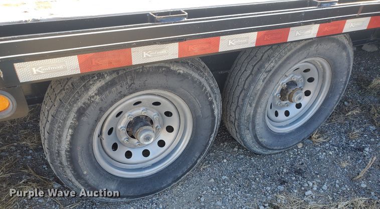 image for item HS9204 2018 Kaufman equipment trailer