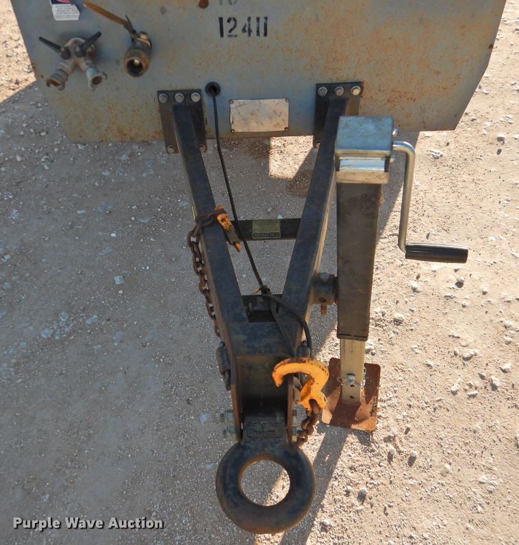 image for item HU9693 2010 Atlas Copco XAVS375JD6  air compressor