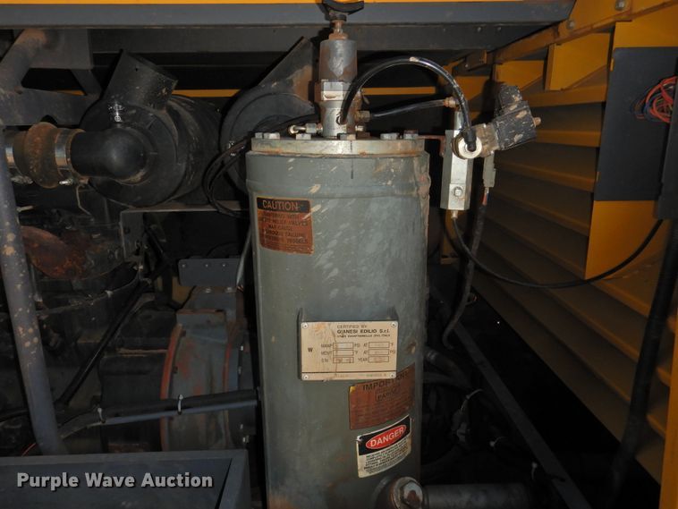 image for item HU9693 2010 Atlas Copco XAVS375JD6  air compressor