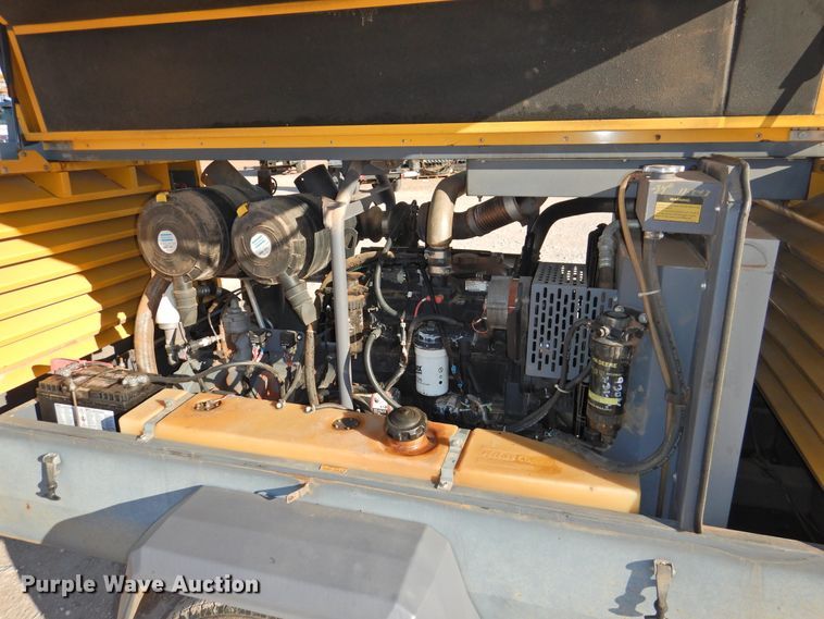 image for item HU9693 2010 Atlas Copco XAVS375JD6  air compressor