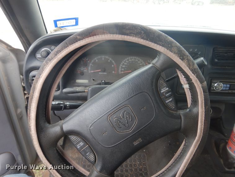 image for item HU9708 1998 Dodge Ram 1500  Quad Cab pickup truck