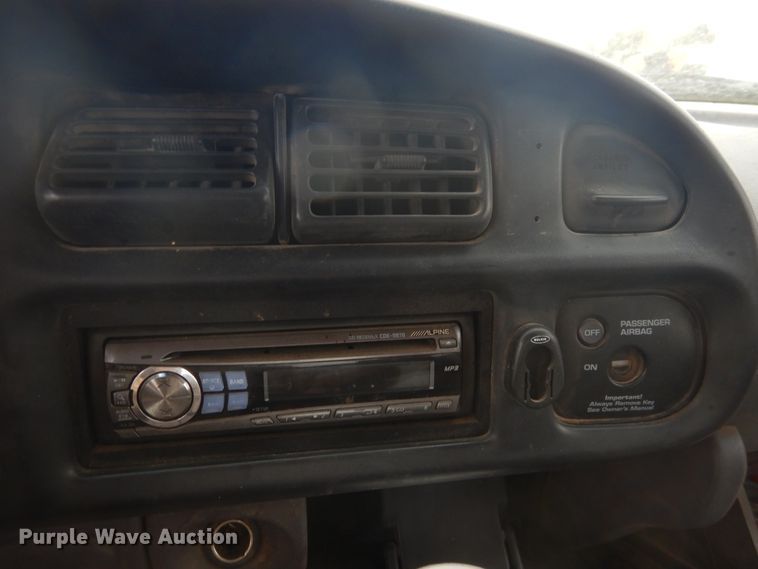 image for item HU9708 1998 Dodge Ram 1500  Quad Cab pickup truck