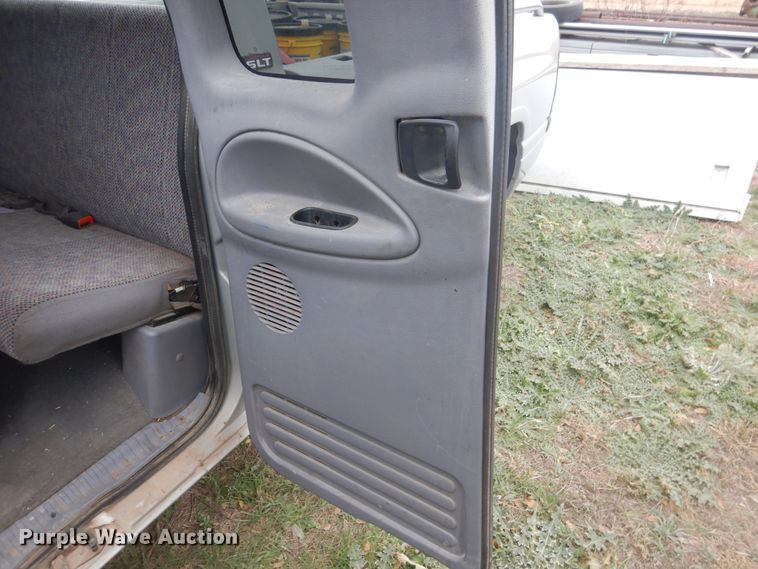 image for item HU9708 1998 Dodge Ram 1500  Quad Cab pickup truck