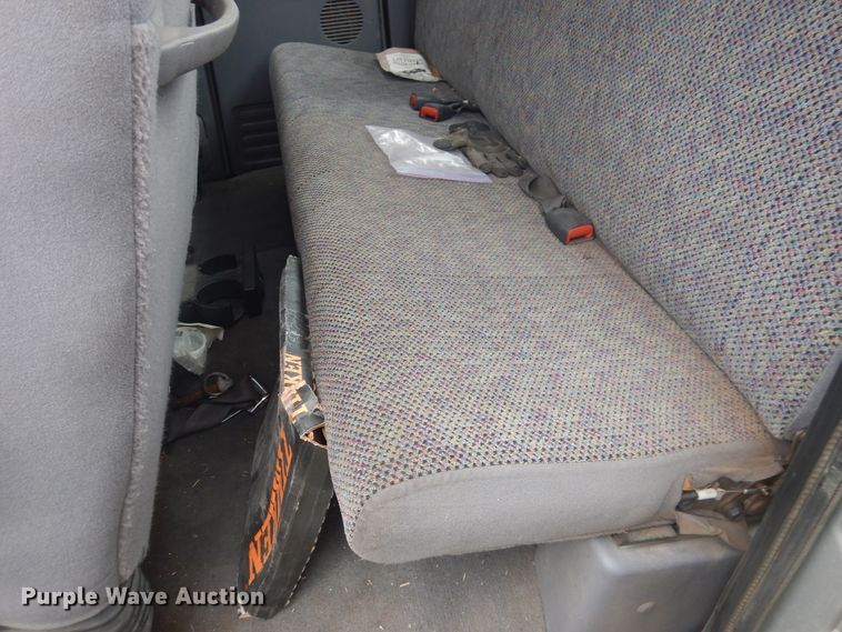 image for item HU9708 1998 Dodge Ram 1500  Quad Cab pickup truck