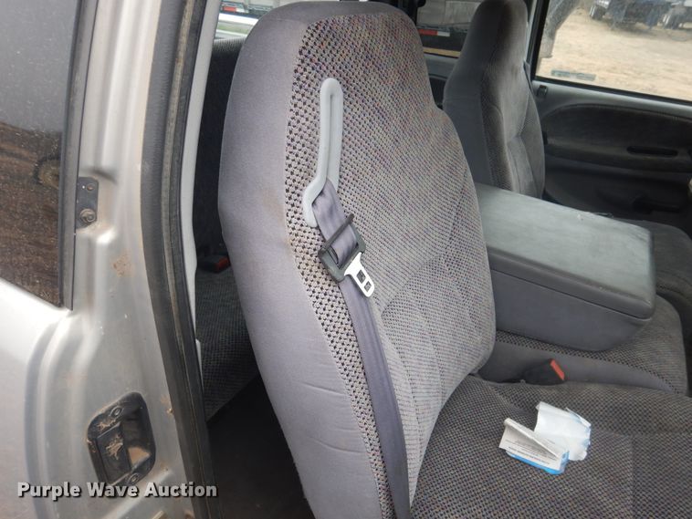 image for item HU9708 1998 Dodge Ram 1500  Quad Cab pickup truck